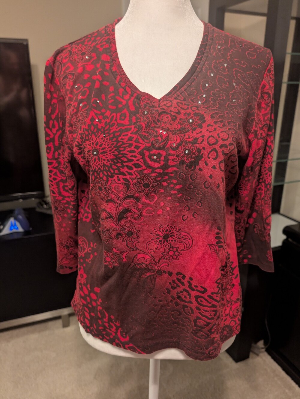 Allison Daley Red & Black V-Neck Floral-Print Long Sleeve Top